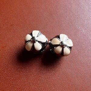 Pandora Set Of 2 Darling Daisies Clip with White Enamel
